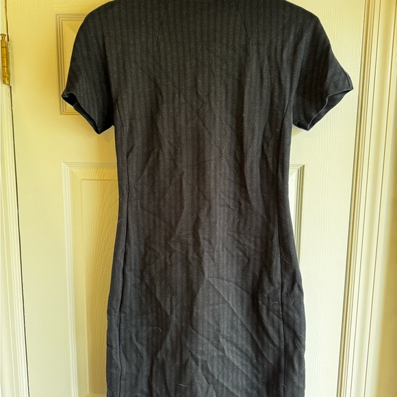 Theory women’s short sleeve dress - Picture 3 of 6